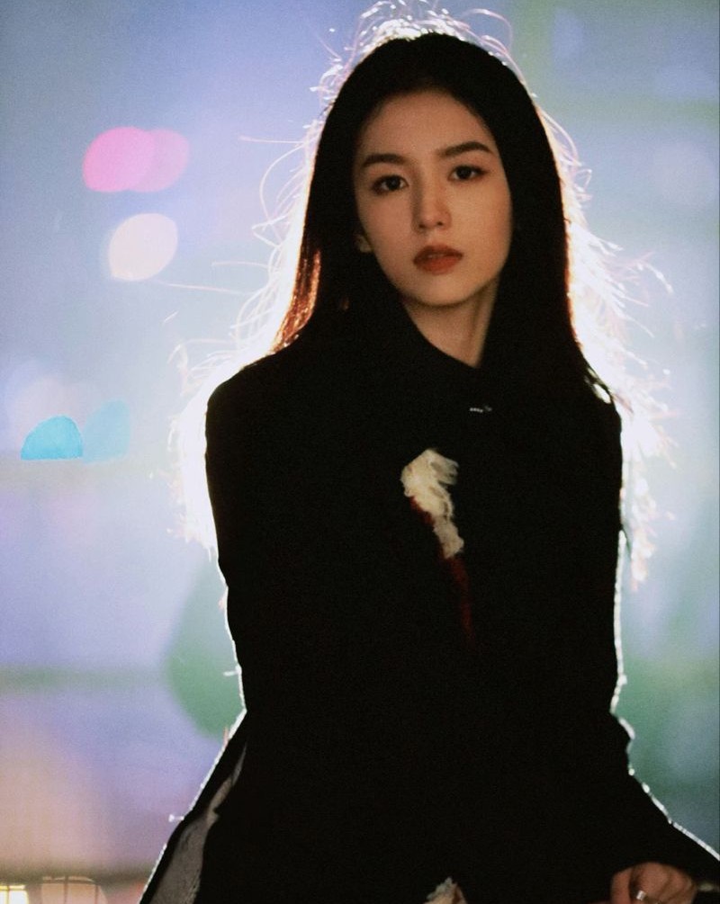 VỪA SỐNG LẠI ĐÃ RA TAY