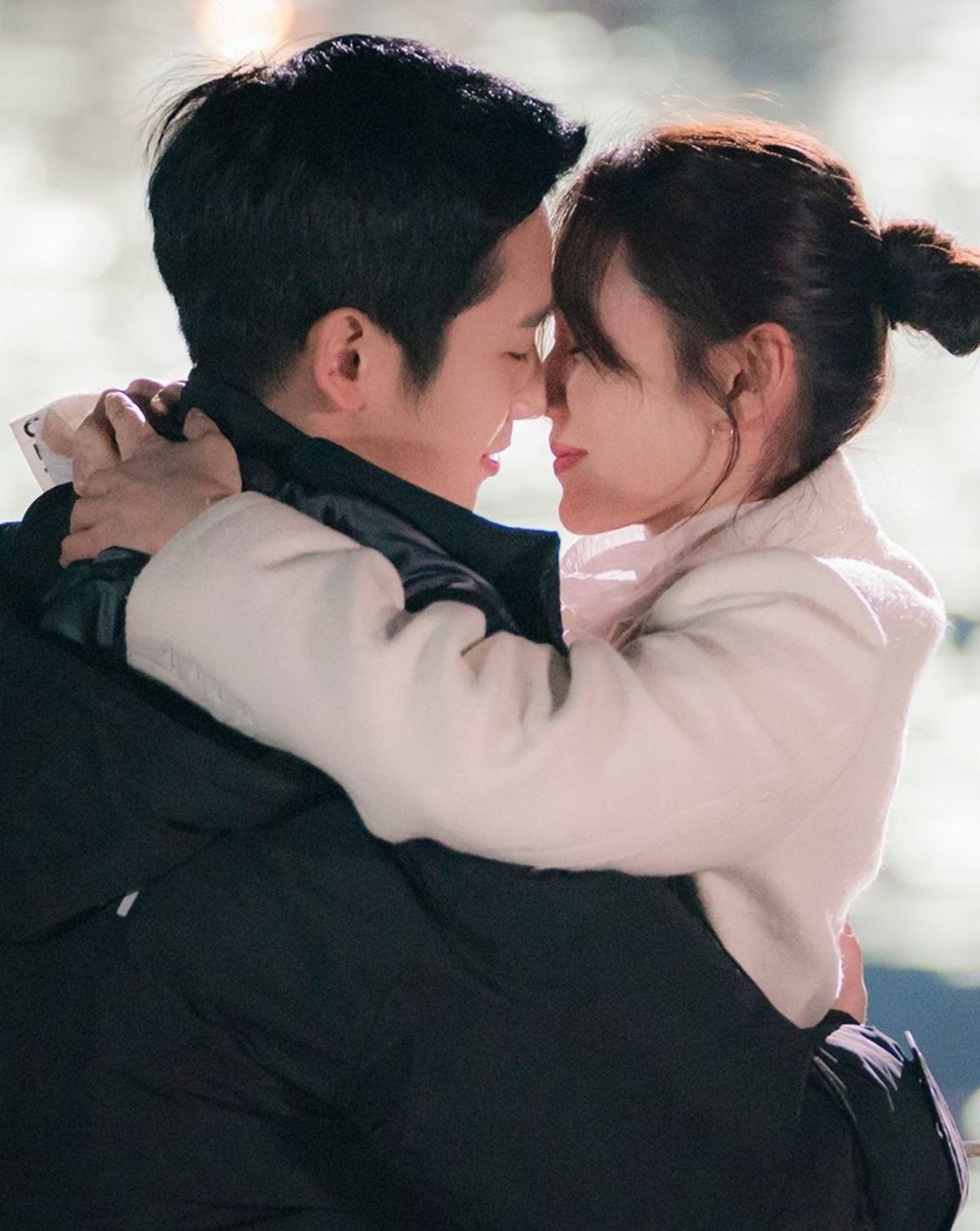 Kết Hôn Với Kẻ Thù