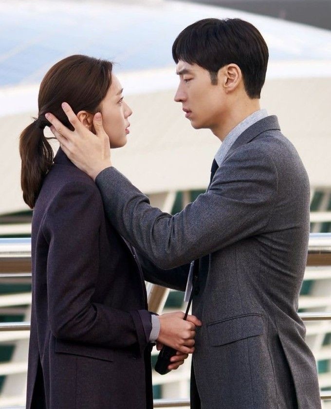 Người Thứ Ba Cuối Cùng Là Ai?