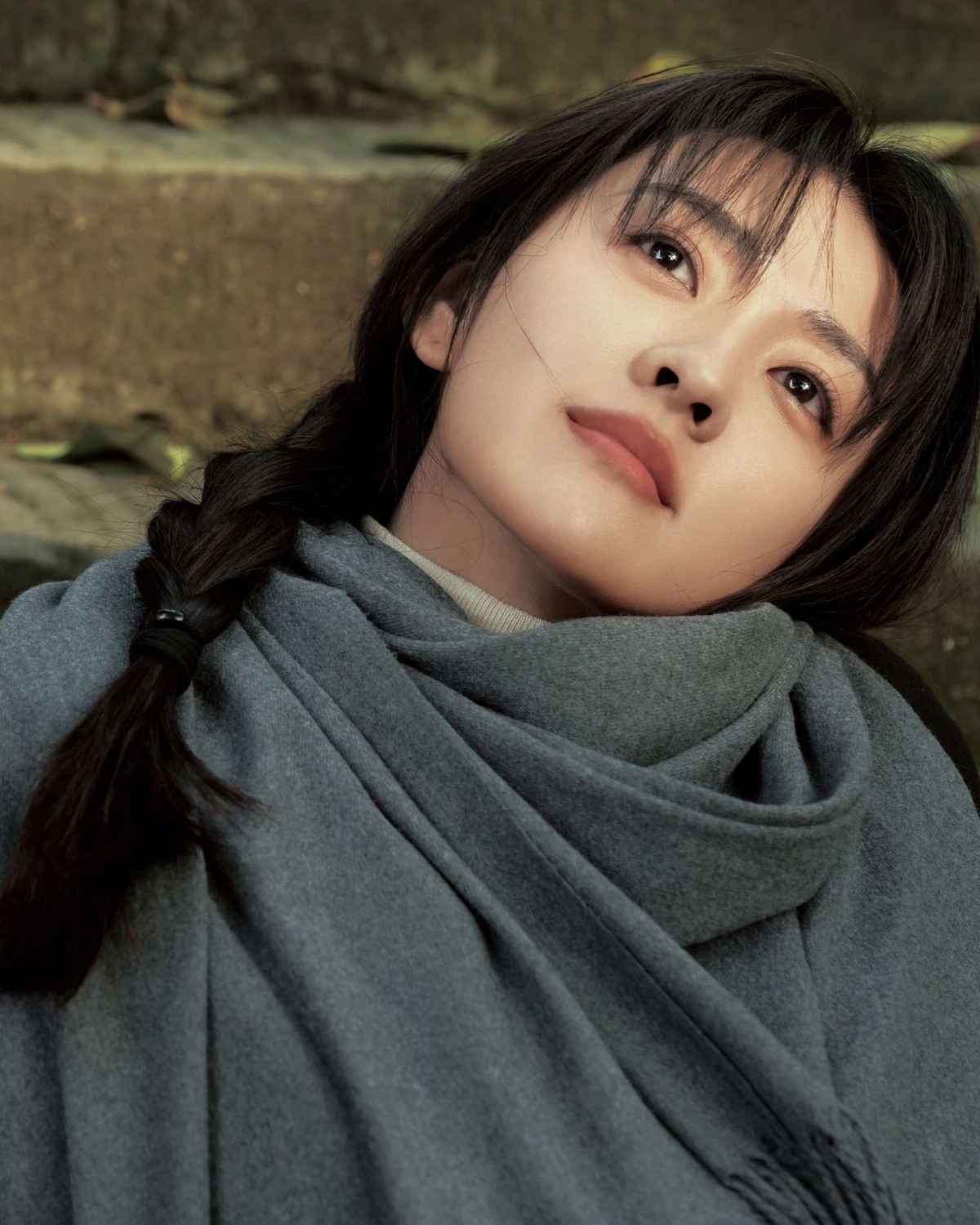 Người Một Nhà, Nhưng Không Phải Gia Đình