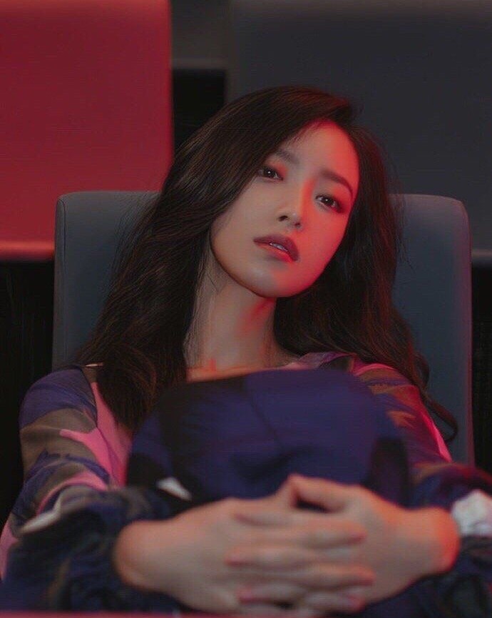 Ký Đơn Ly Hôn Trong Tháng Ở Cữ