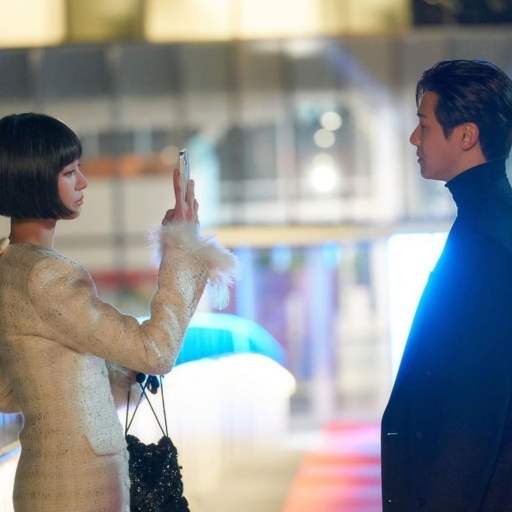 KHÉP LẠI VỞ KỊCH