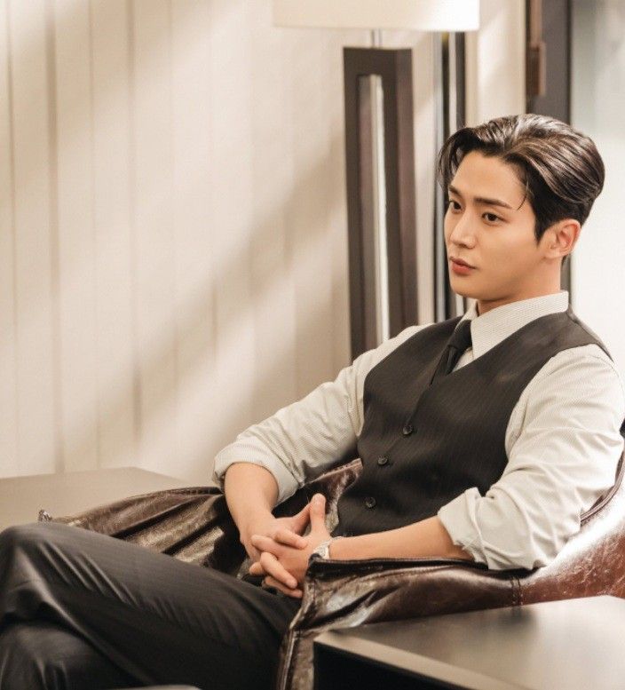 Thiếu gia thật đối đầu gia tộc