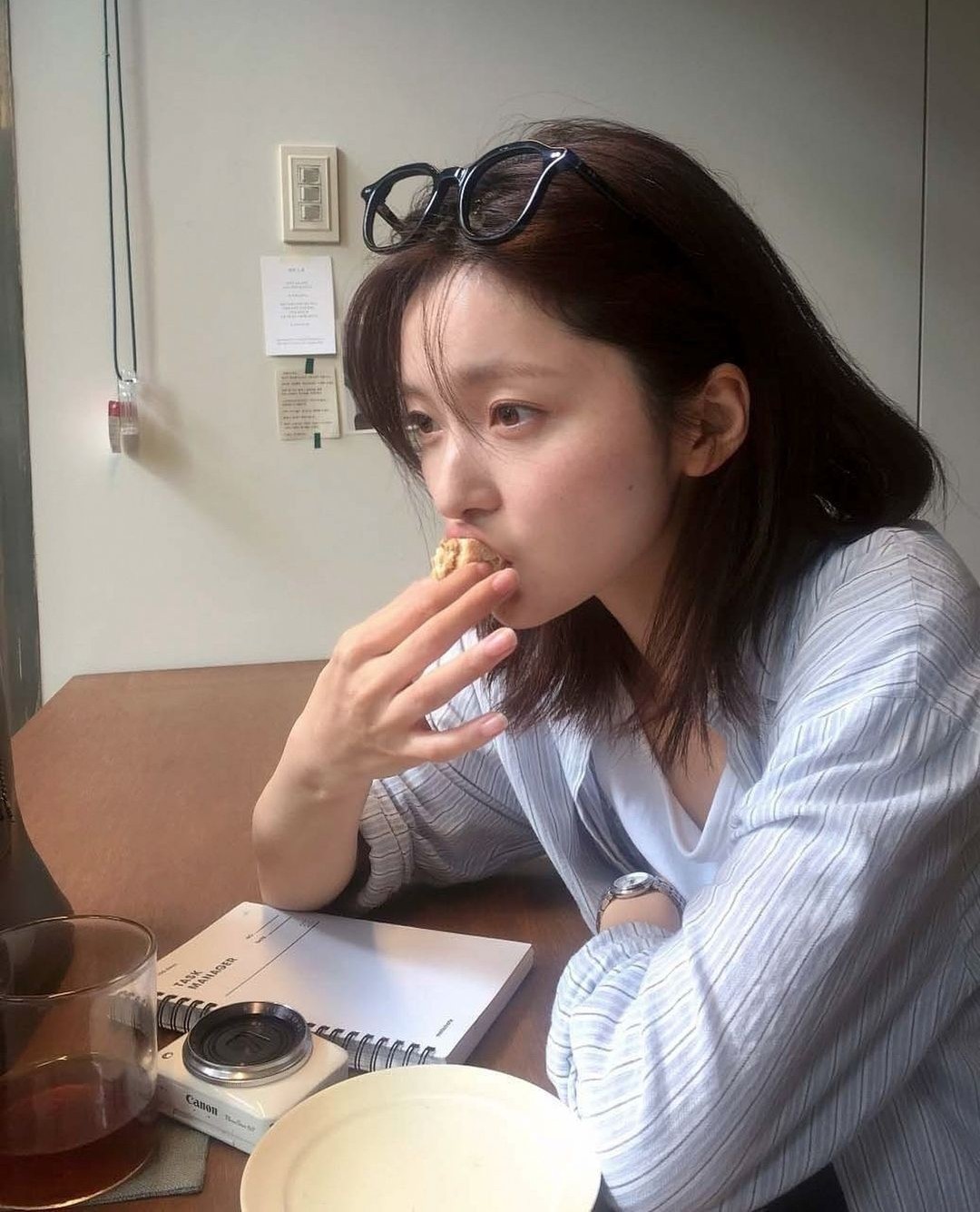 GÃ ĐỒNG NGHIỆP ĐÁNG ĂN ĐẬP