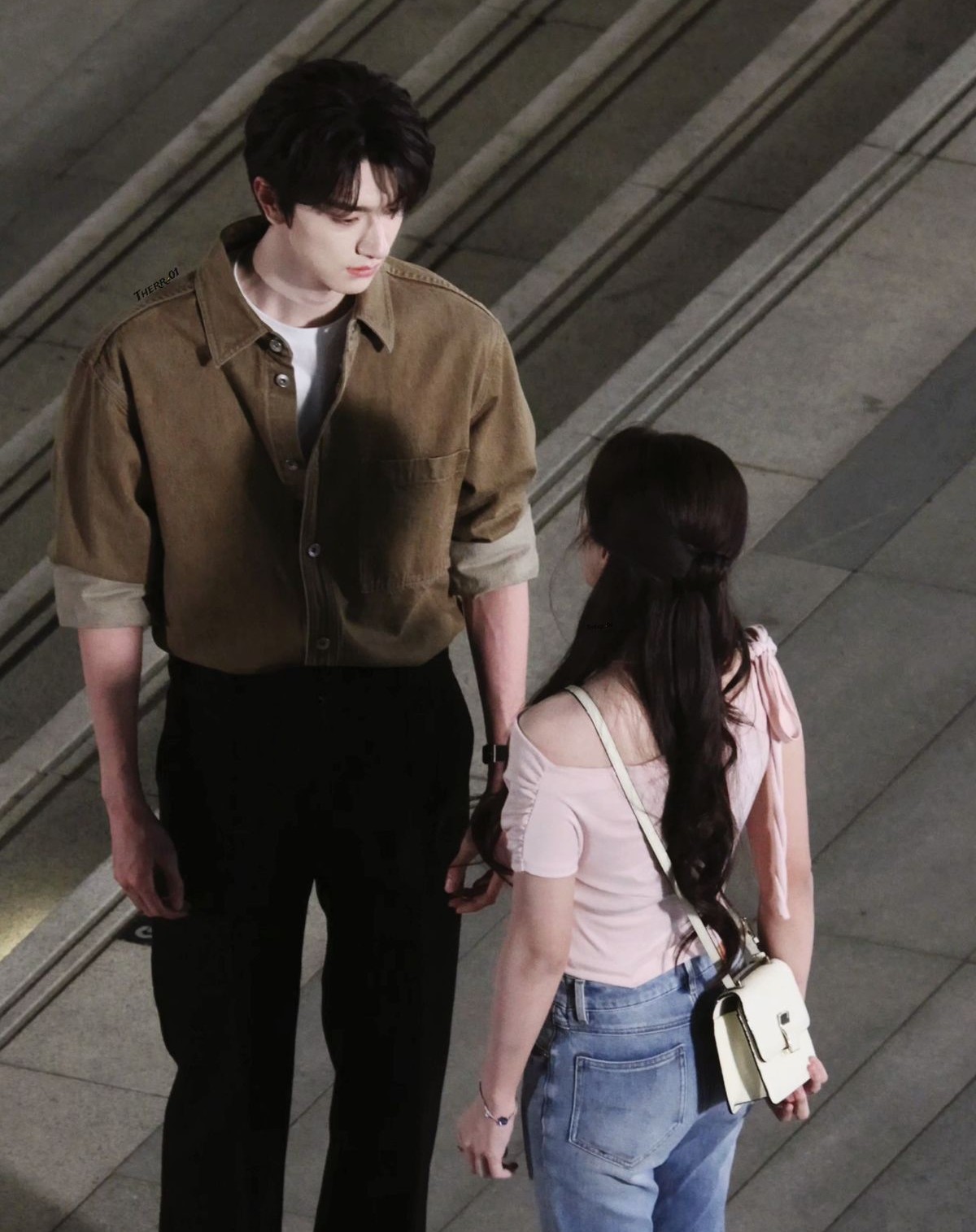 EM DÂU ĐÒI VỀ NHÀ TÔI Ở CỮ